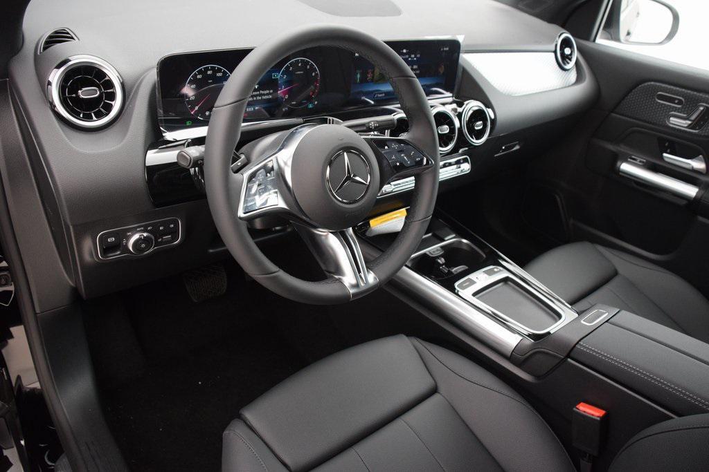 new 2026 Mercedes-Benz GLA 250 car, priced at $43,250