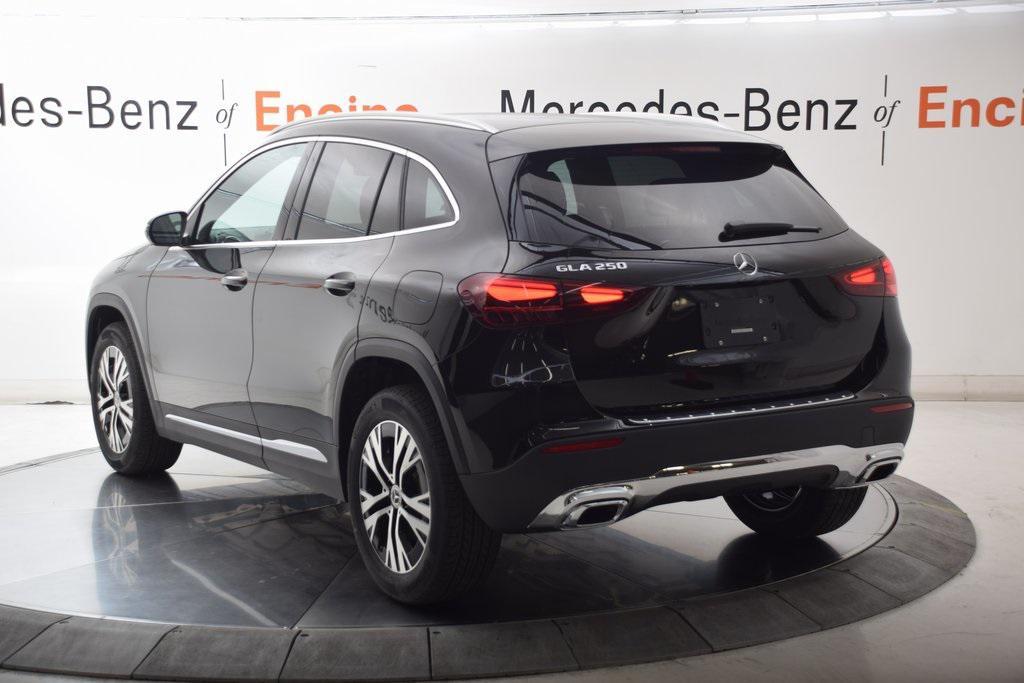 new 2026 Mercedes-Benz GLA 250 car, priced at $43,250