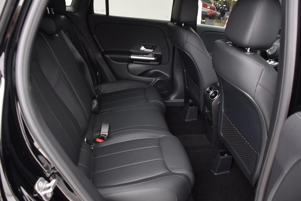 new 2026 Mercedes-Benz GLA 250 car, priced at $43,250