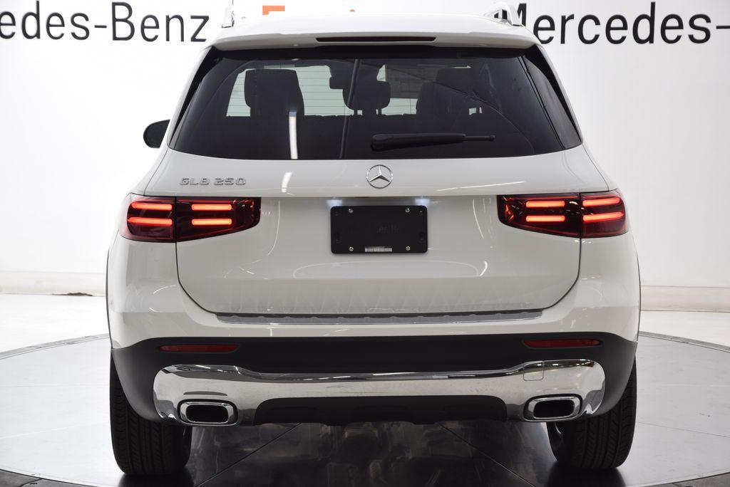 new 2026 Mercedes-Benz GLB 250 car, priced at $46,685