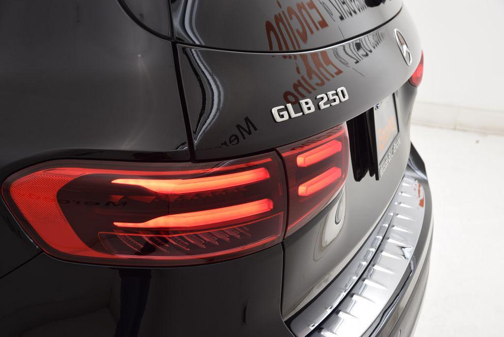 used 2026 Mercedes-Benz GLB 250 car, priced at $43,997