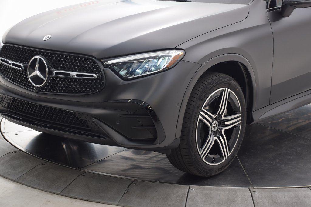 new 2026 Mercedes-Benz GLC 300 car, priced at $61,120