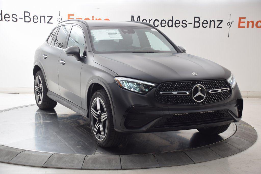 new 2026 Mercedes-Benz GLC 300 car, priced at $61,120