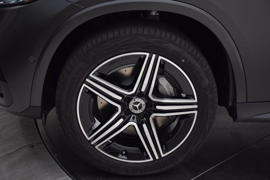 new 2026 Mercedes-Benz GLC 300 car, priced at $61,120