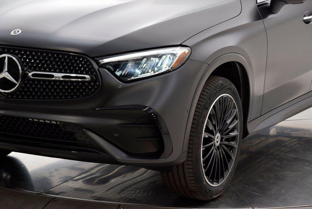 new 2026 Mercedes-Benz GLC 300 car, priced at $60,150