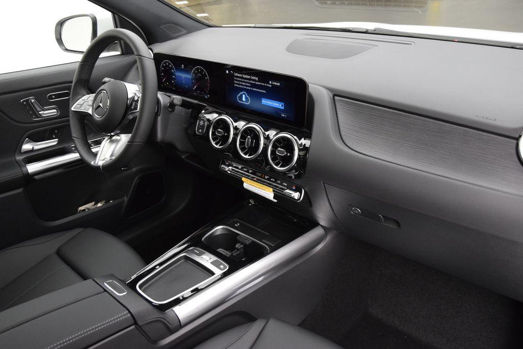 new 2026 Mercedes-Benz GLA 250 car, priced at $45,565