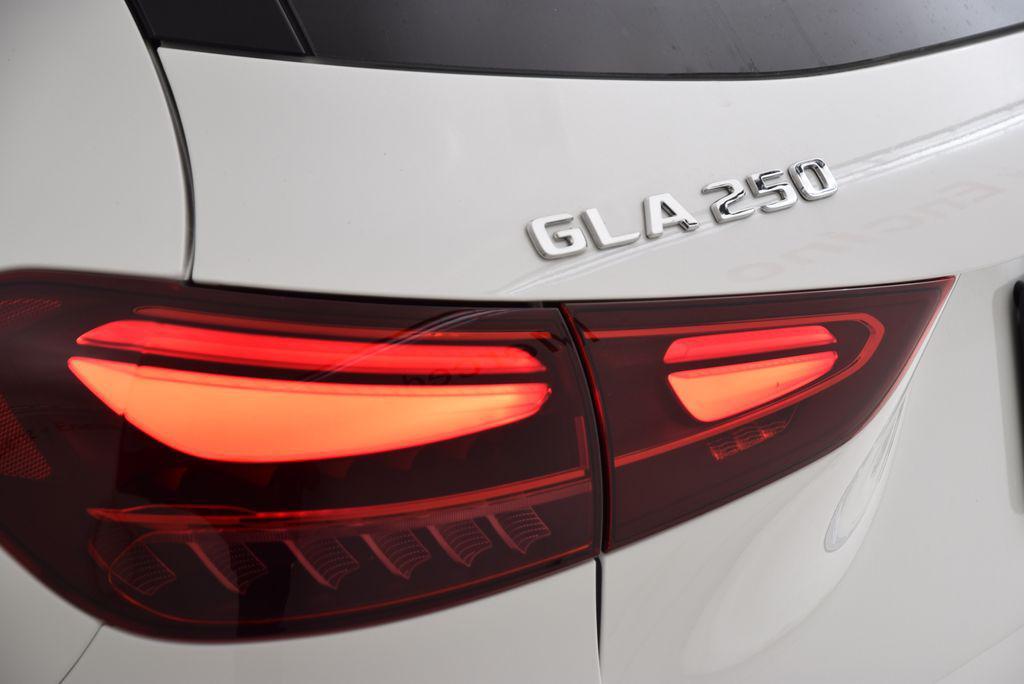 new 2026 Mercedes-Benz GLA 250 car, priced at $45,565