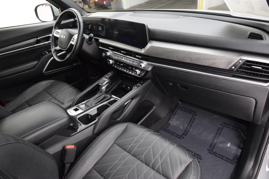used 2024 Kia Telluride car, priced at $39,879
