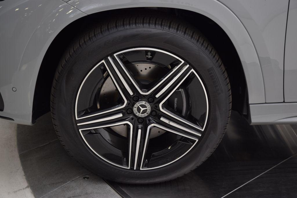 new 2026 Mercedes-Benz GLE 580 car, priced at $96,800