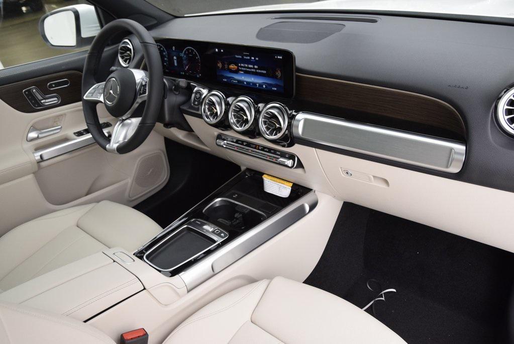 new 2026 Mercedes-Benz GLB 250 car, priced at $49,915