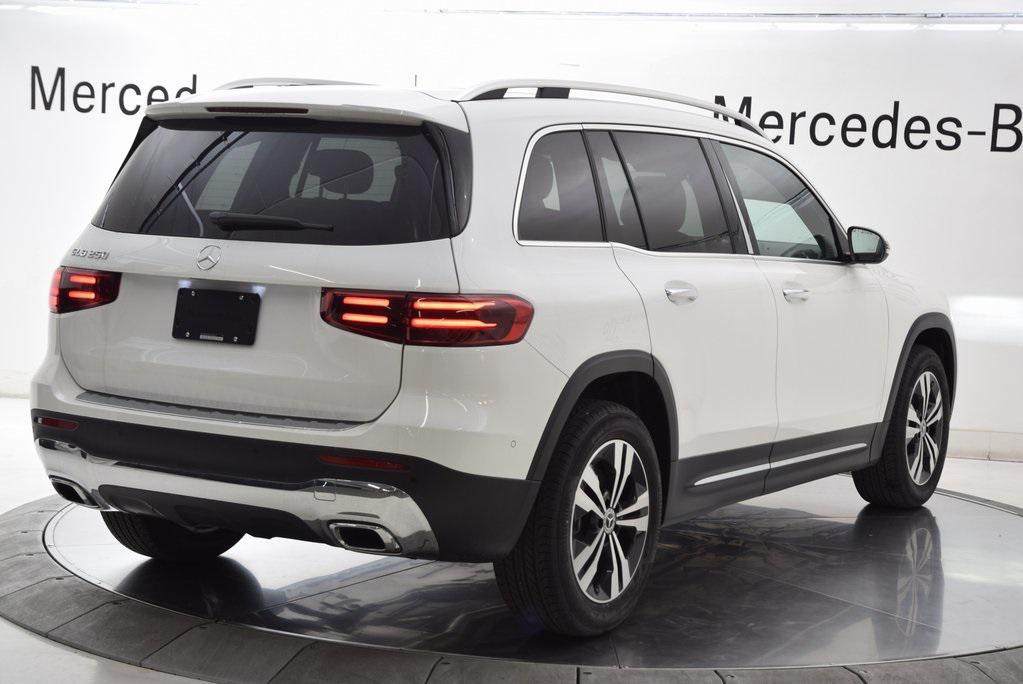 new 2026 Mercedes-Benz GLB 250 car, priced at $49,915