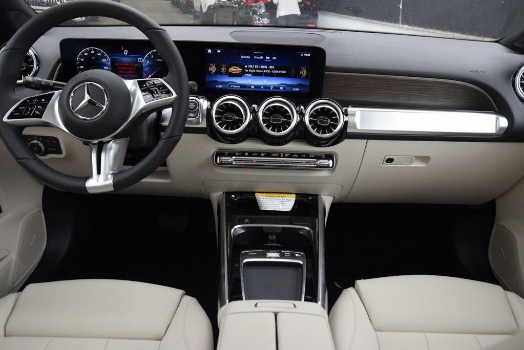 new 2026 Mercedes-Benz GLB 250 car, priced at $49,915