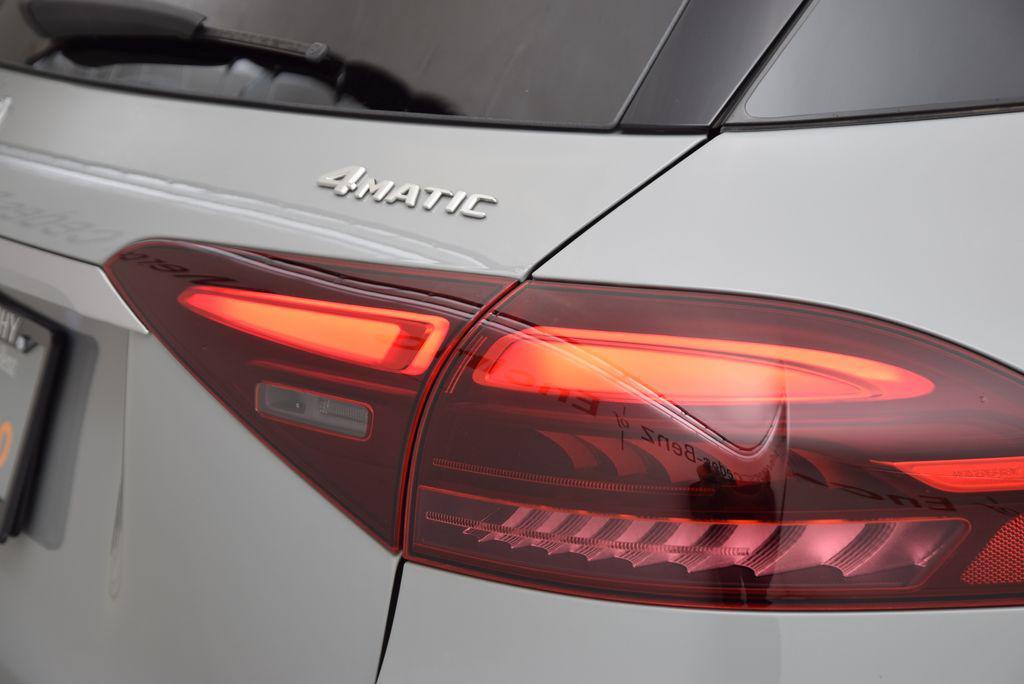 used 2024 Mercedes-Benz GLE 580 car, priced at $77,998