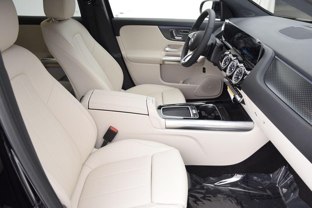new 2026 Mercedes-Benz GLA 250 car, priced at $48,565