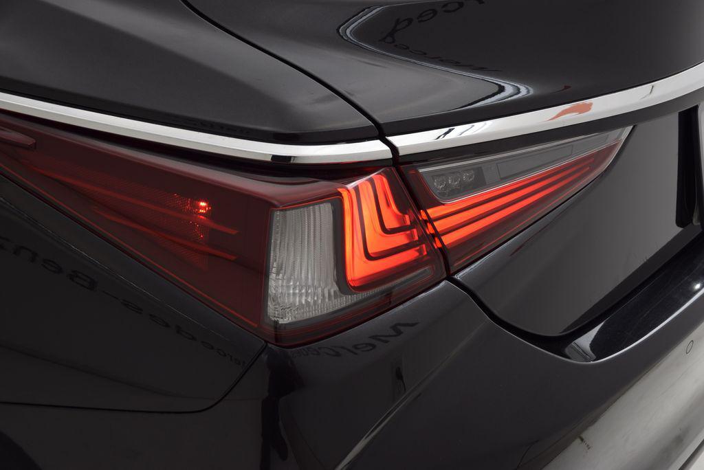 used 2023 Lexus ES 350 car, priced at $35,888