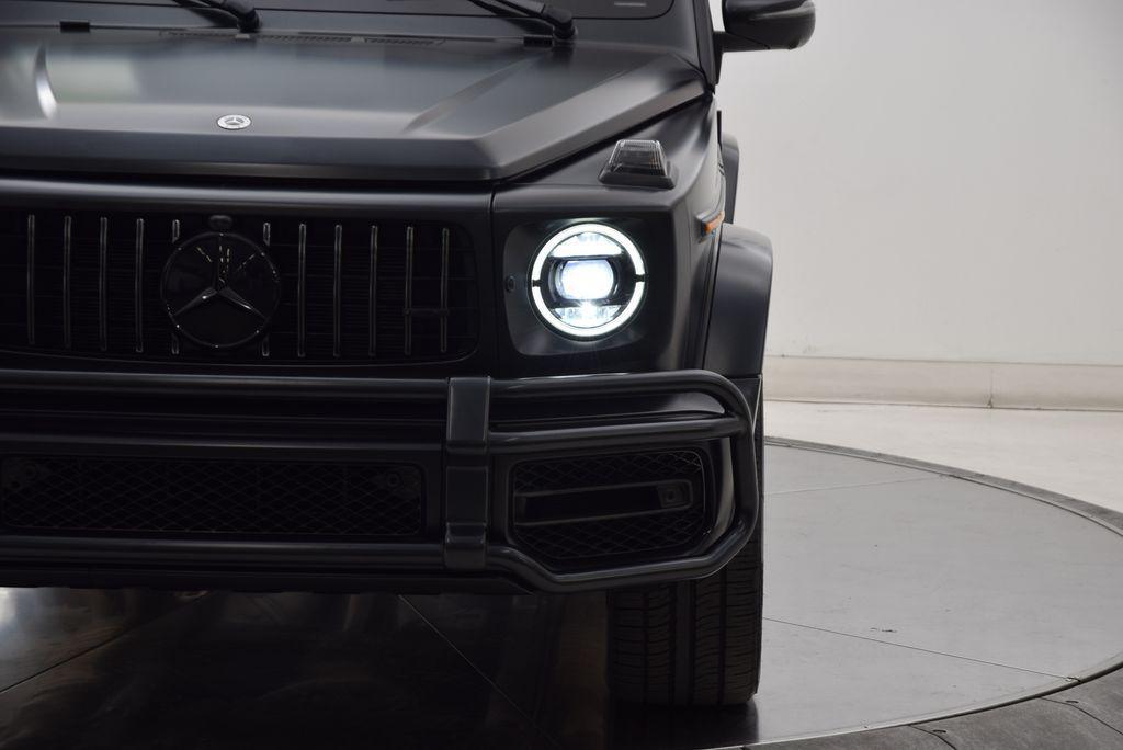 Mercedes-Benz G-Class view 9