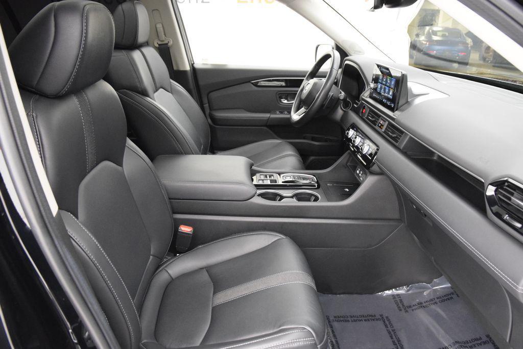 used 2024 Honda Pilot car, priced at $38,598