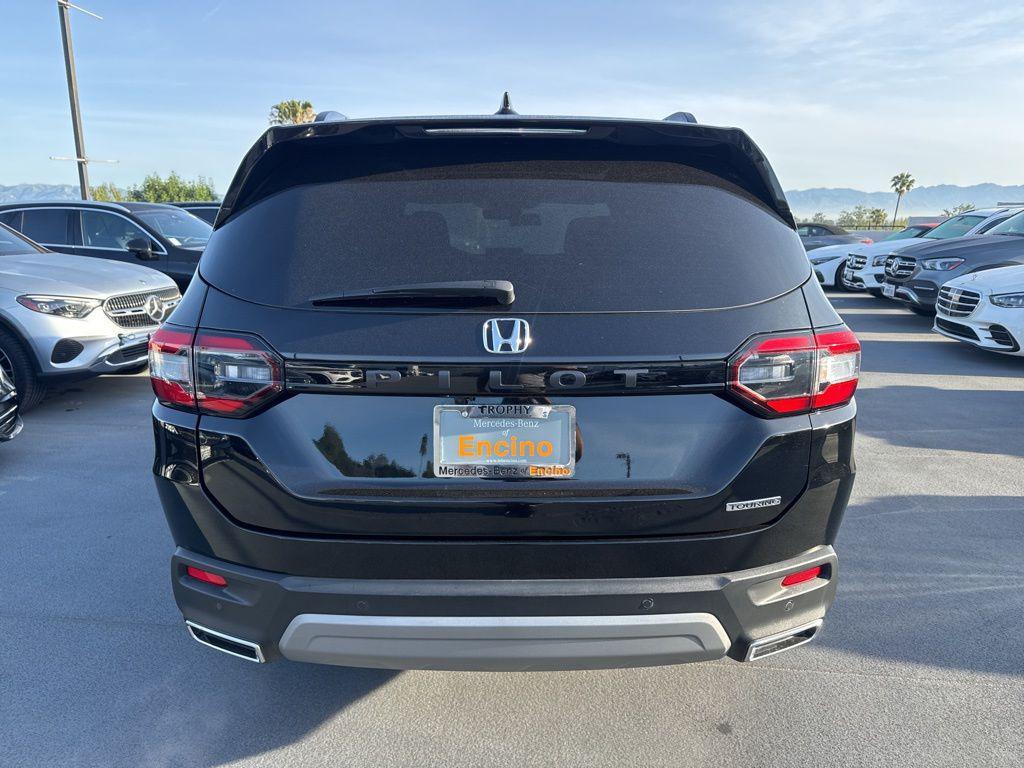 used 2024 Honda Pilot car, priced at $39,998