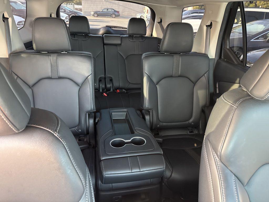 used 2024 Honda Pilot car, priced at $39,998