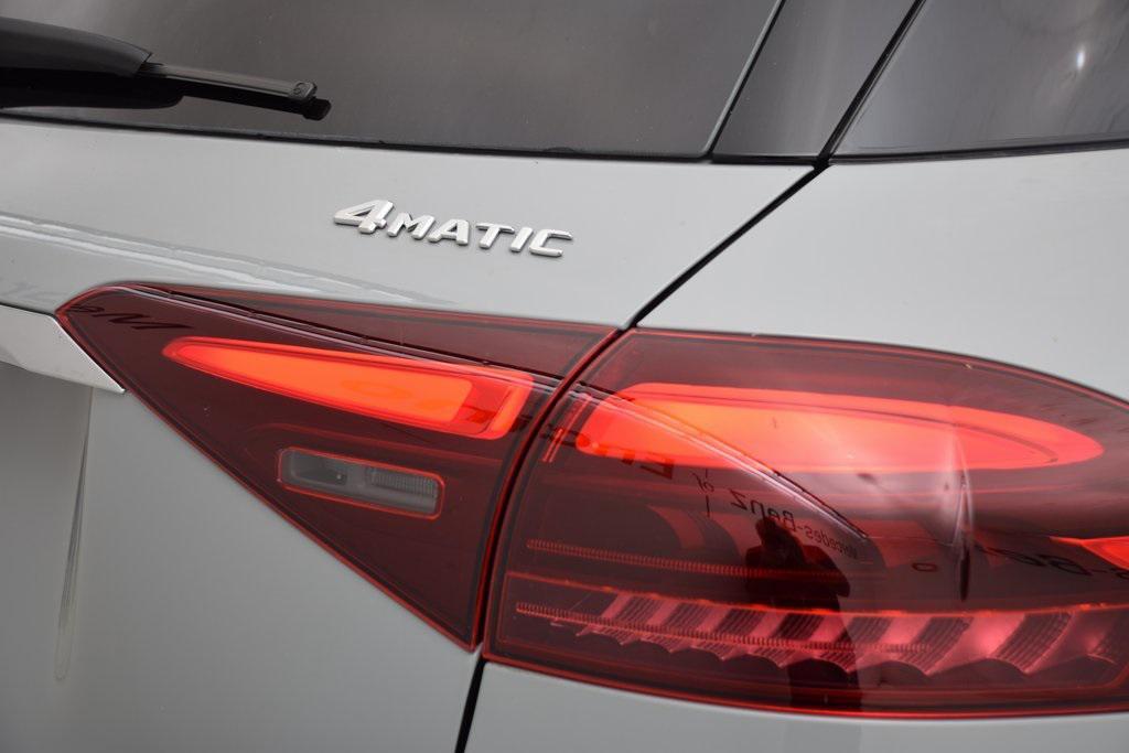 new 2025 Mercedes-Benz GLE 450 car, priced at $84,530