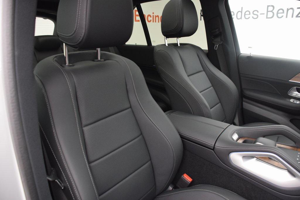 new 2025 Mercedes-Benz GLE 450 car, priced at $84,530