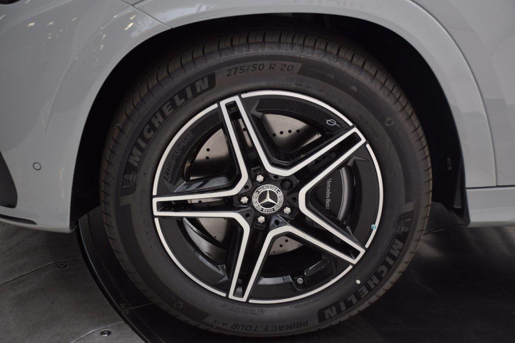 new 2025 Mercedes-Benz GLE 450 car, priced at $84,530