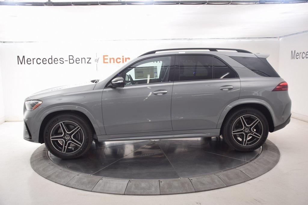 new 2025 Mercedes-Benz GLE 450 car, priced at $84,530