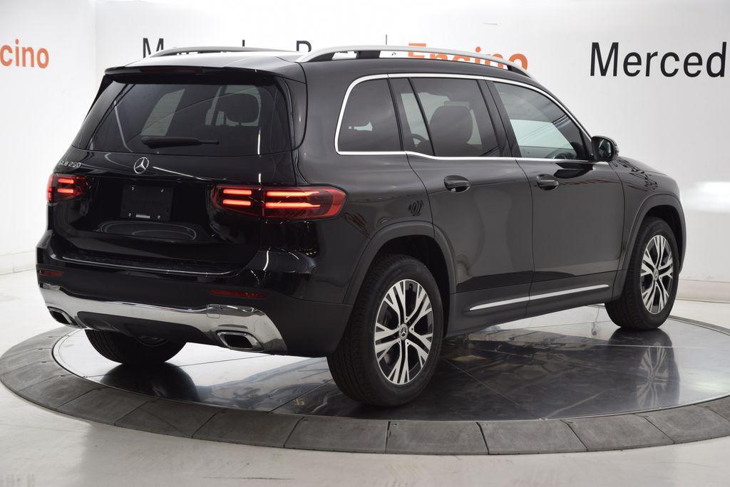 new 2026 Mercedes-Benz GLB 250 car, priced at $47,180