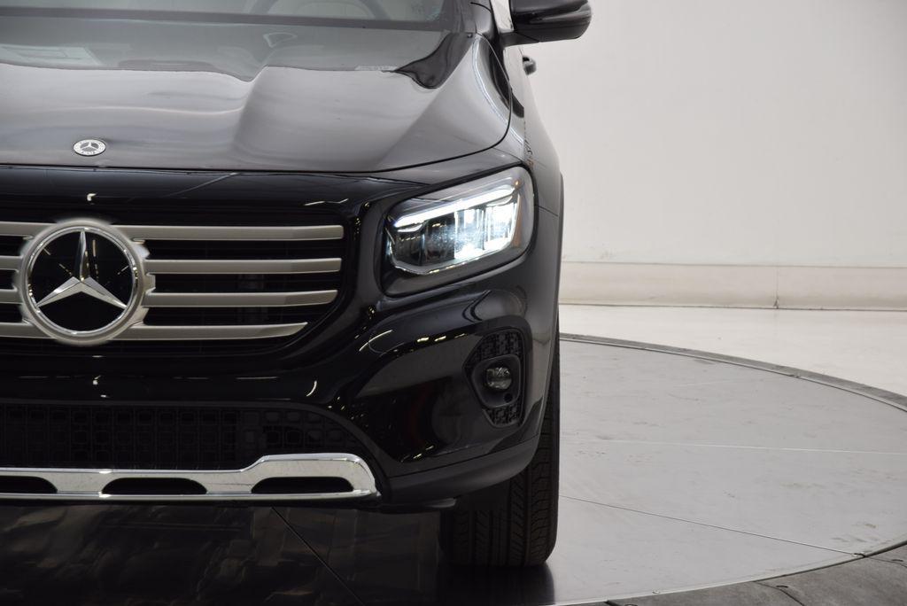 new 2026 Mercedes-Benz GLB 250 car, priced at $47,180