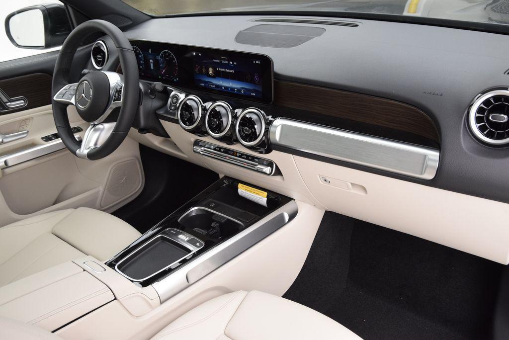 new 2026 Mercedes-Benz GLB 250 car, priced at $47,180