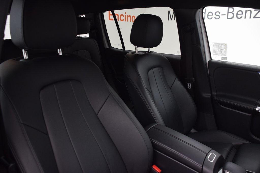 used 2022 Mercedes-Benz GLB 250 car, priced at $24,297