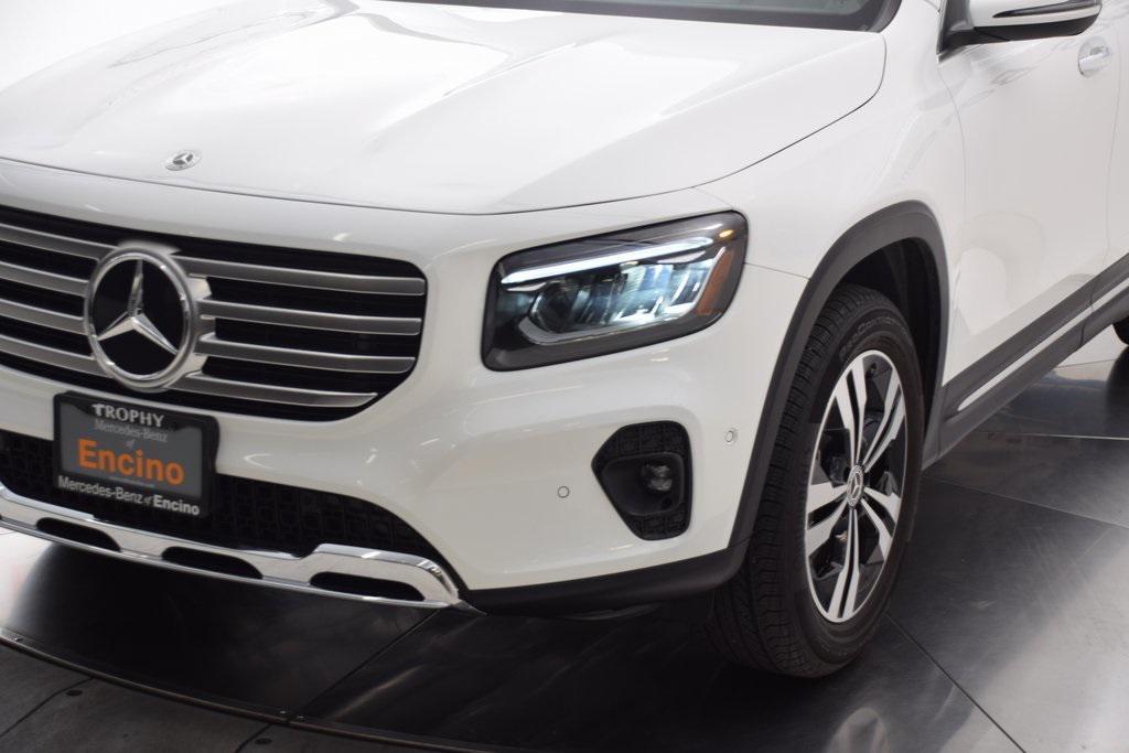 used 2025 Mercedes-Benz GLB 250 car, priced at $40,997