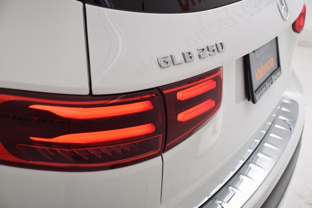 used 2025 Mercedes-Benz GLB 250 car, priced at $40,997