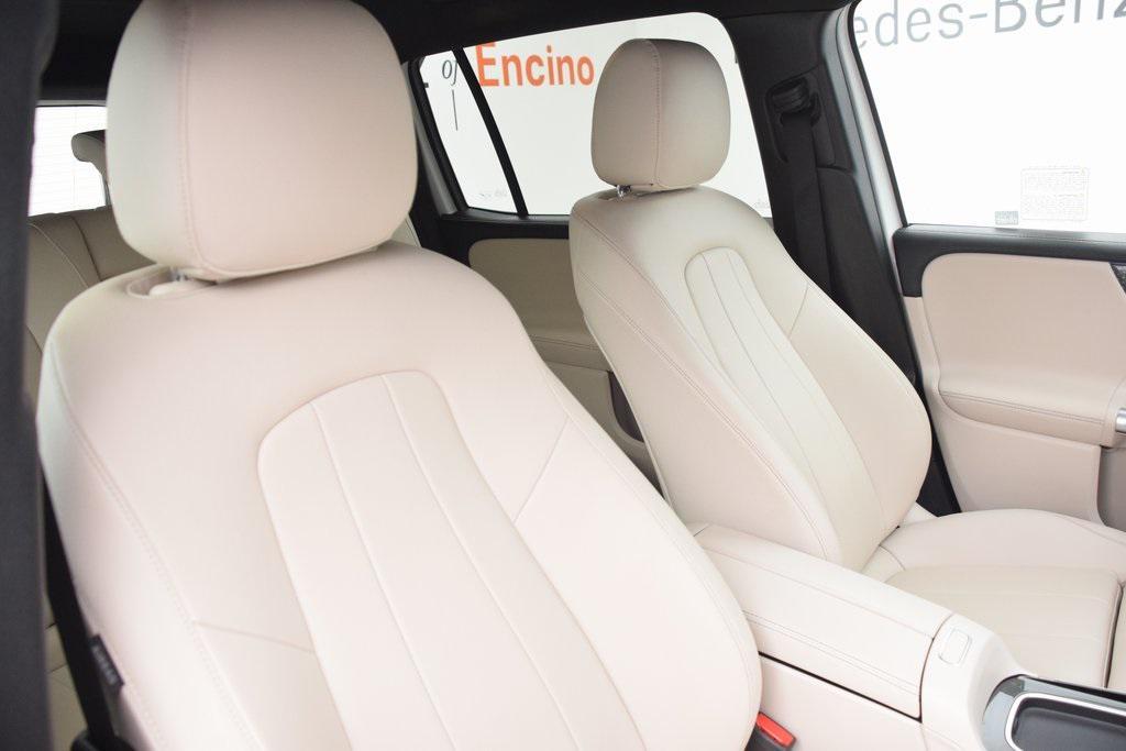 used 2025 Mercedes-Benz GLB 250 car, priced at $40,997