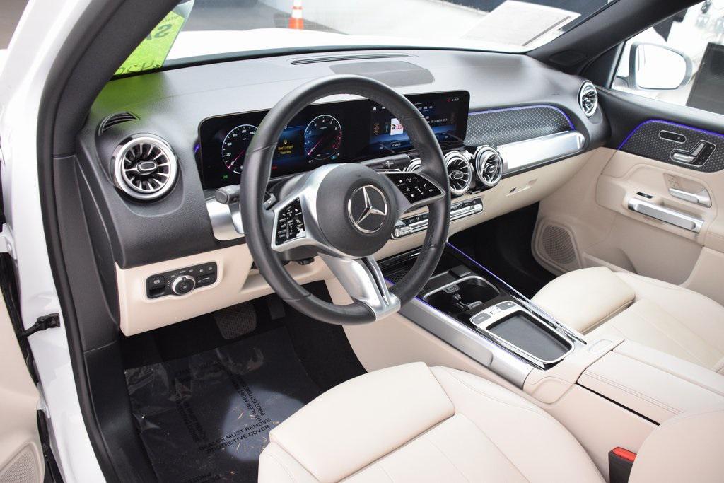 used 2025 Mercedes-Benz GLB 250 car, priced at $40,997