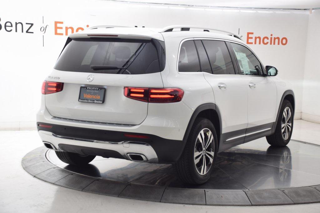 used 2025 Mercedes-Benz GLB 250 car, priced at $40,997