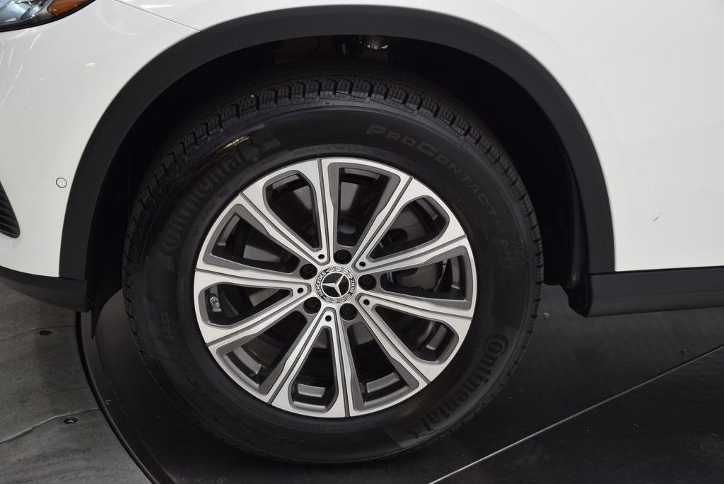used 2024 Mercedes-Benz GLC 300 car, priced at $36,987