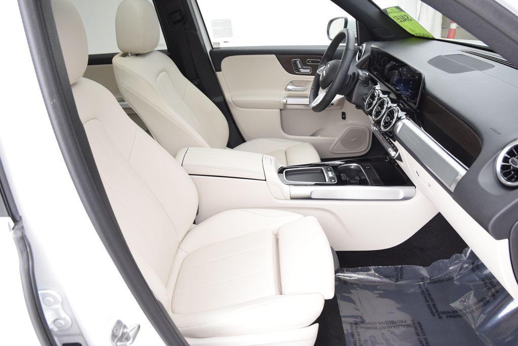 used 2026 Mercedes-Benz GLB 250 car, priced at $40,997