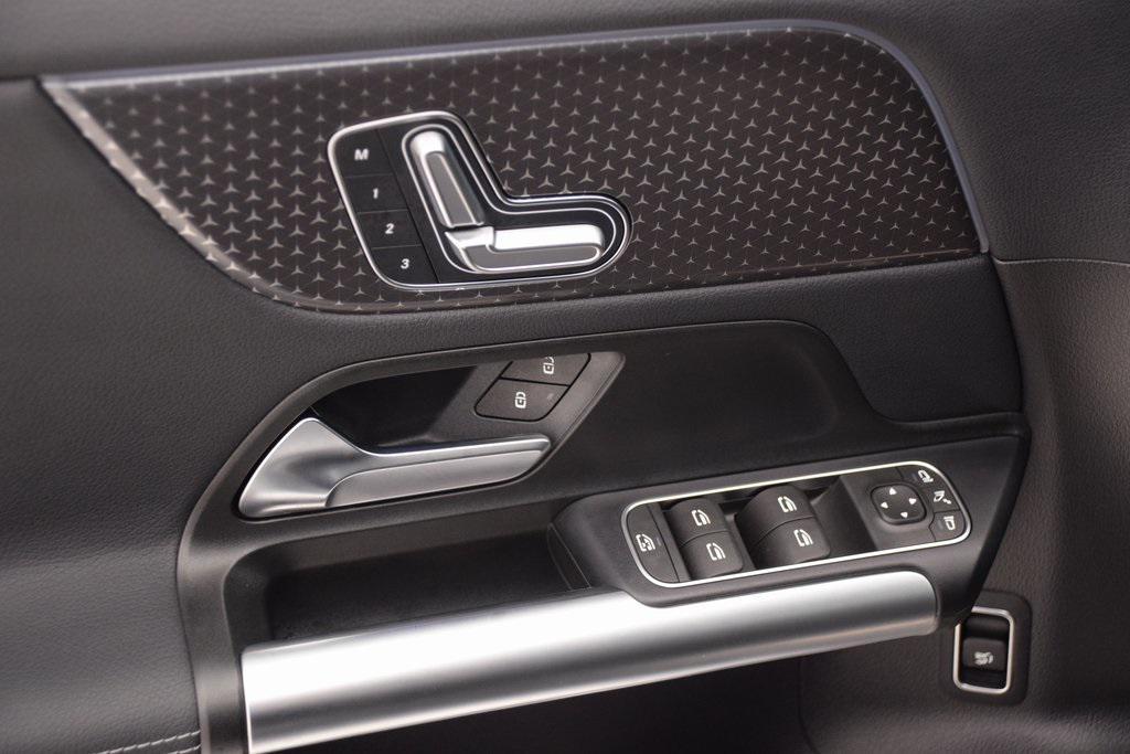 used 2025 Mercedes-Benz GLA 250 car, priced at $38,497