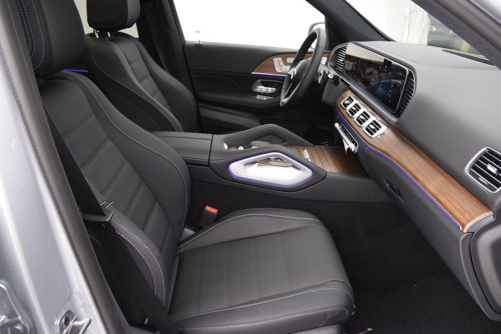 new 2026 Mercedes-Benz GLE 580 car, priced at $95,495