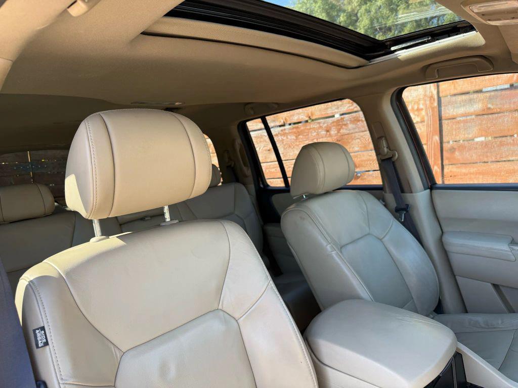 2011 Burgundy Honda Pilot