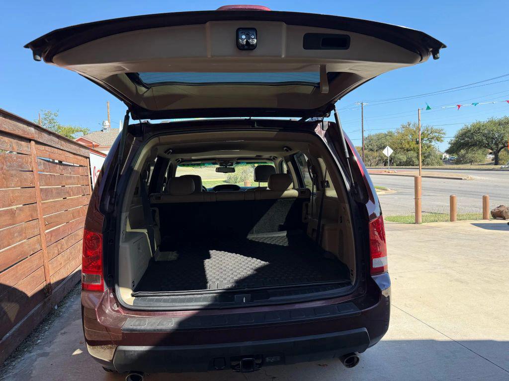 2011 Burgundy Honda Pilot