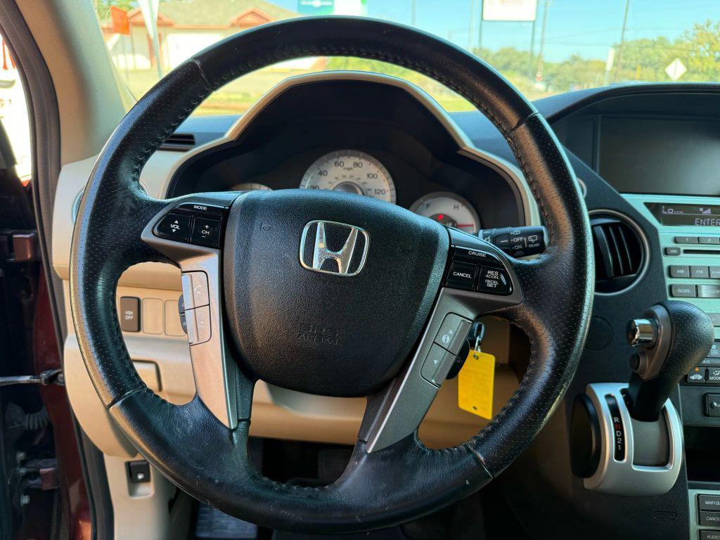 2011 Burgundy Honda Pilot