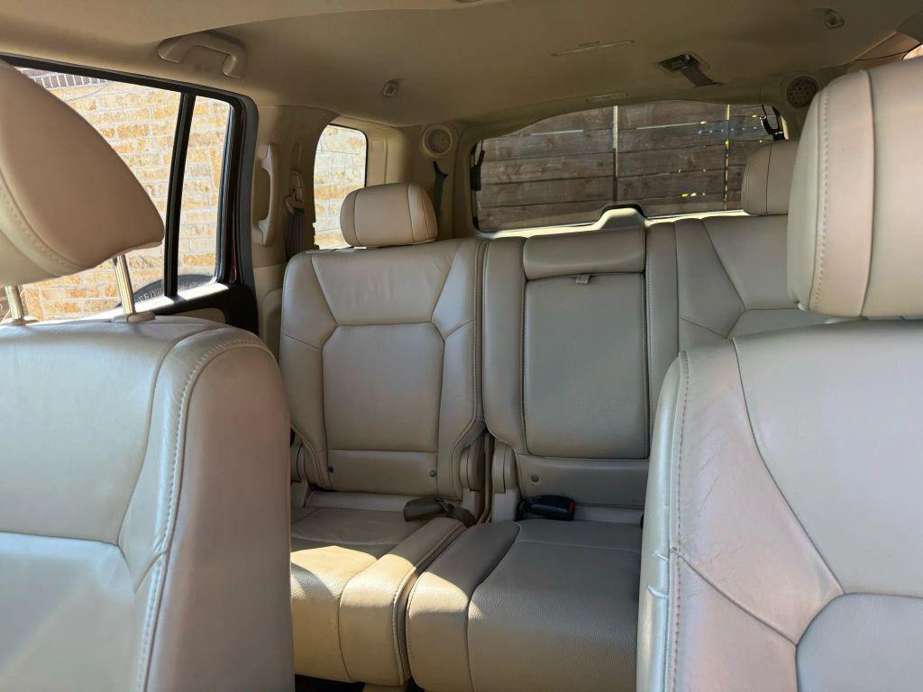 2011 Burgundy Honda Pilot