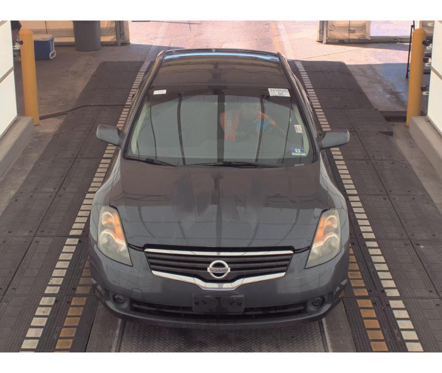 used 2009 Nissan Altima car, priced at $2,500