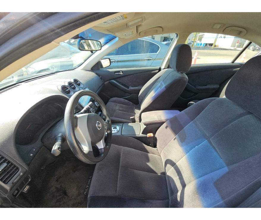 used 2009 Nissan Altima car, priced at $2,500