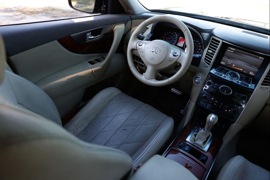 used 2009 INFINITI FX35 car, priced at $4,400