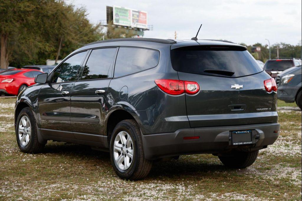 used 2011 Chevrolet Traverse car, priced at $3,900