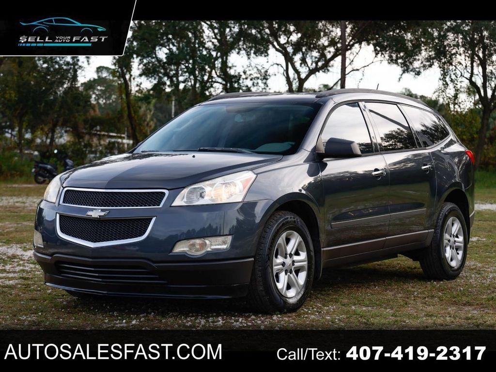 used 2011 Chevrolet Traverse car, priced at $3,900