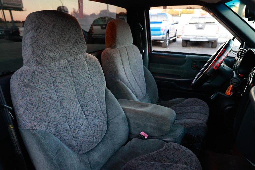 used 2000 GMC Sonoma car, priced at $3,200